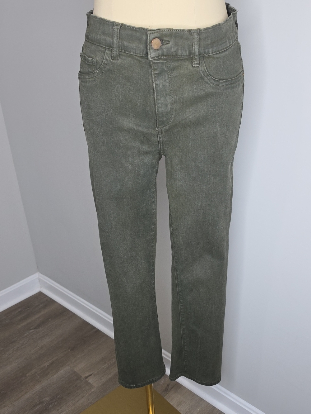 DL1961 Mara Straight Mid Rise Ankle Winter Green Coated Size 28